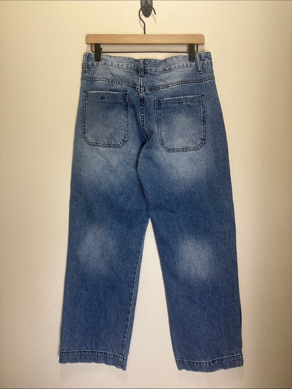 Vagoigo Classic Wide-Leg Women’s Blue Jeans, Size 6 - Picture 3 of 4